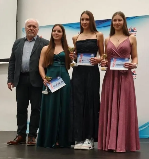 prvá zľava Nina Radimáková